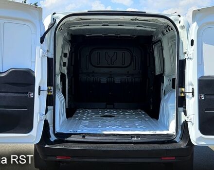 Белый Фиат Добло, объемом двигателя 1.3 л и пробегом 98 тыс. км за 10100 $, фото 7 на Automoto.ua