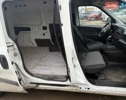 Білий Фіат Добло, об'ємом двигуна 1.37 л та пробігом 211 тис. км за 4999 $, фото 1 на Automoto.ua