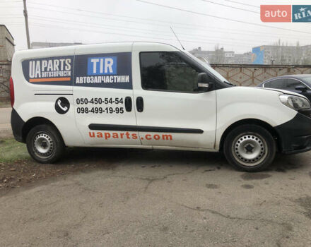 Белый Фиат Добло, объемом двигателя 1.37 л и пробегом 127 тыс. км за 9500 $, фото 6 на Automoto.ua