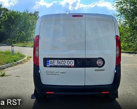 Белый Фиат Добло, объемом двигателя 1.3 л и пробегом 53 тыс. км за 12500 $, фото 4 на Automoto.ua