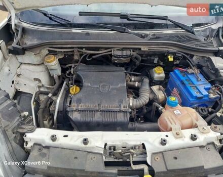 Белый Фиат Добло, объемом двигателя 1.37 л и пробегом 254 тыс. км за 7900 $, фото 8 на Automoto.ua