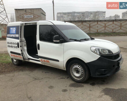 Белый Фиат Добло, объемом двигателя 1.37 л и пробегом 127 тыс. км за 9500 $, фото 7 на Automoto.ua