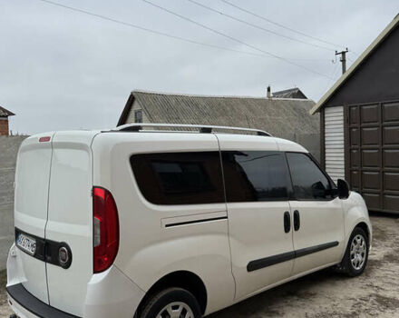 Белый Фиат Добло, объемом двигателя 1.6 л и пробегом 195 тыс. км за 12700 $, фото 7 на Automoto.ua