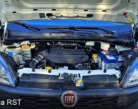 Белый Фиат Добло, объемом двигателя 1.3 л и пробегом 53 тыс. км за 12500 $, фото 7 на Automoto.ua