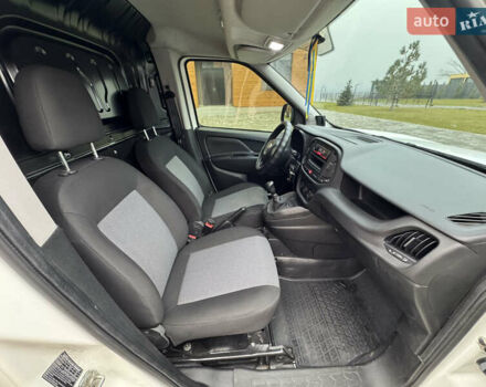 Білий Фіат Добло, об'ємом двигуна 1.25 л та пробігом 111 тис. км за 9500 $, фото 17 на Automoto.ua