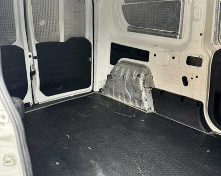 Білий Фіат Добло, об'ємом двигуна 1.25 л та пробігом 111 тис. км за 9500 $, фото 14 на Automoto.ua