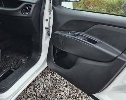 Белый Фиат Добло, объемом двигателя 1.37 л и пробегом 176 тыс. км за 6900 $, фото 16 на Automoto.ua