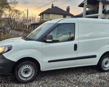 Белый Фиат Добло, объемом двигателя 1.37 л и пробегом 176 тыс. км за 6900 $, фото 5 на Automoto.ua