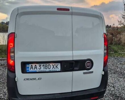 Белый Фиат Добло, объемом двигателя 1.37 л и пробегом 176 тыс. км за 6900 $, фото 6 на Automoto.ua