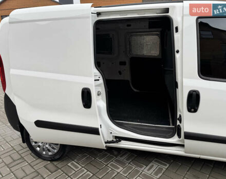 Білий Фіат Добло, об'ємом двигуна 1.25 л та пробігом 111 тис. км за 9500 $, фото 12 на Automoto.ua