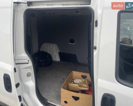 Белый Фиат Добло, объемом двигателя 1.6 л и пробегом 138 тыс. км за 10500 $, фото 7 на Automoto.ua