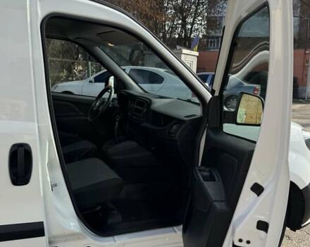 Белый Фиат Добло, объемом двигателя 1.6 л и пробегом 85 тыс. км за 14200 $, фото 10 на Automoto.ua