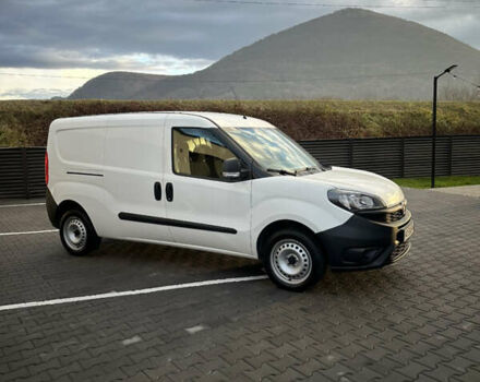 Белый Фиат Добло, объемом двигателя 1.37 л и пробегом 15 тыс. км за 14900 $, фото 5 на Automoto.ua