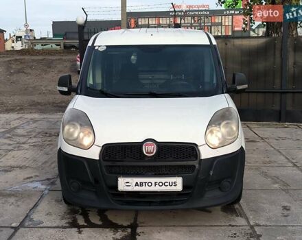 Белый Фиат Добло, объемом двигателя 1.37 л и пробегом 299 тыс. км за 4590 $, фото 1 на Automoto.ua