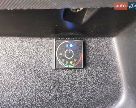 Белый Фиат Добло, объемом двигателя 1.37 л и пробегом 299 тыс. км за 4590 $, фото 19 на Automoto.ua