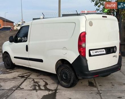 Белый Фиат Добло, объемом двигателя 1.37 л и пробегом 299 тыс. км за 4590 $, фото 4 на Automoto.ua