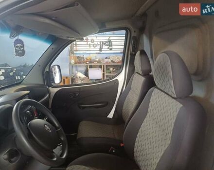 Белый Фиат Добло, объемом двигателя 1.25 л и пробегом 133 тыс. км за 5500 $, фото 3 на Automoto.ua