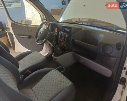 Белый Фиат Добло, объемом двигателя 1.25 л и пробегом 133 тыс. км за 5500 $, фото 9 на Automoto.ua