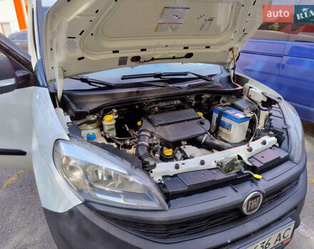 Білий Фіат Добло, об'ємом двигуна 1.25 л та пробігом 133 тис. км за 6000 $, фото 16 на Automoto.ua