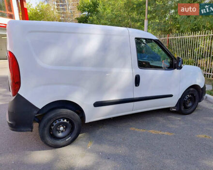 Білий Фіат Добло, об'ємом двигуна 1.25 л та пробігом 133 тис. км за 6000 $, фото 5 на Automoto.ua