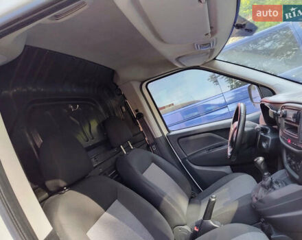 Білий Фіат Добло, об'ємом двигуна 1.25 л та пробігом 133 тис. км за 6000 $, фото 10 на Automoto.ua