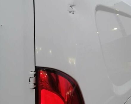 Белый Фиат Добло, объемом двигателя 1.25 л и пробегом 214 тыс. км за 8600 $, фото 5 на Automoto.ua