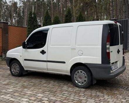 Белый Фиат Добло, объемом двигателя 1.2 л и пробегом 277 тыс. км за 2900 $, фото 1 на Automoto.ua