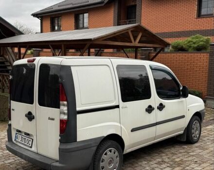 Белый Фиат Добло, объемом двигателя 1.2 л и пробегом 277 тыс. км за 2900 $, фото 4 на Automoto.ua