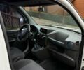Белый Фиат Добло, объемом двигателя 1.2 л и пробегом 277 тыс. км за 2900 $, фото 5 на Automoto.ua