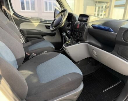 Белый Фиат Добло, объемом двигателя 1.3 л и пробегом 291 тыс. км за 3999 $, фото 23 на Automoto.ua