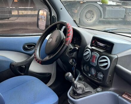 Белый Фиат Добло, объемом двигателя 1.6 л и пробегом 314 тыс. км за 1900 $, фото 5 на Automoto.ua