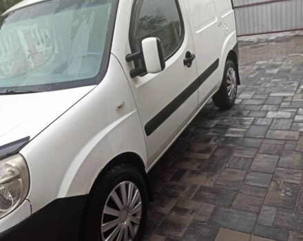 Білий Фіат Добло, об'ємом двигуна 1.9 л та пробігом 380 тис. км за 3200 $, фото 2 на Automoto.ua