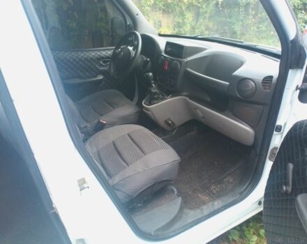 Білий Фіат Добло, об'ємом двигуна 0 л та пробігом 206 тис. км за 4484 $, фото 5 на Automoto.ua