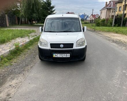 Белый Фиат Добло, объемом двигателя 1.9 л и пробегом 399 тыс. км за 4200 $, фото 2 на Automoto.ua