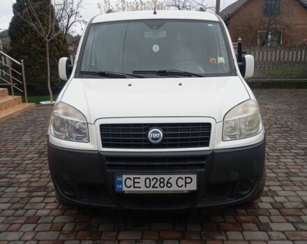 Белый Фиат Добло, объемом двигателя 1.3 л и пробегом 90 тыс. км за 4000 $, фото 1 на Automoto.ua