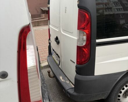 Білий Фіат Добло, об'ємом двигуна 1.2 л та пробігом 298 тис. км за 3800 $, фото 4 на Automoto.ua