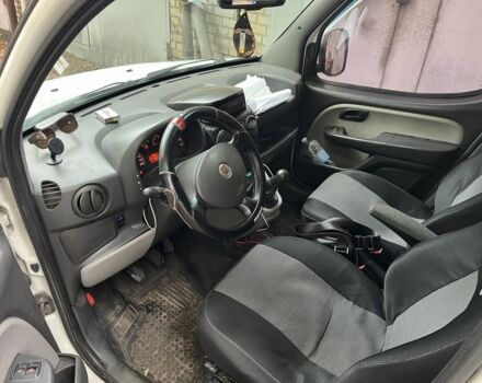 Білий Фіат Добло, об'ємом двигуна 1.2 л та пробігом 298 тис. км за 4200 $, фото 8 на Automoto.ua