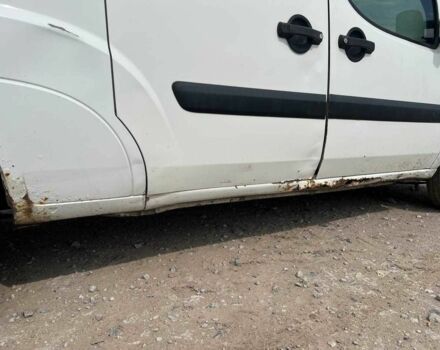 Белый Фиат Добло, объемом двигателя 1.9 л и пробегом 399 тыс. км за 2300 $, фото 6 на Automoto.ua