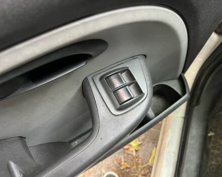 Білий Фіат Добло, об'ємом двигуна 1.2 л та пробігом 298 тис. км за 4200 $, фото 13 на Automoto.ua