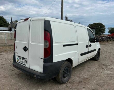 Белый Фиат Добло, объемом двигателя 1.9 л и пробегом 399 тыс. км за 2300 $, фото 4 на Automoto.ua