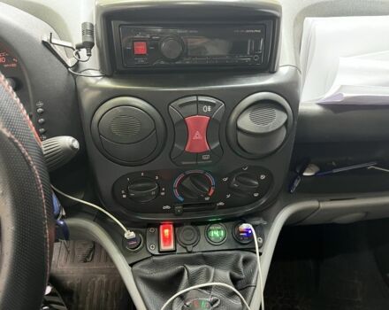 Білий Фіат Добло, об'ємом двигуна 1.2 л та пробігом 298 тис. км за 4200 $, фото 11 на Automoto.ua