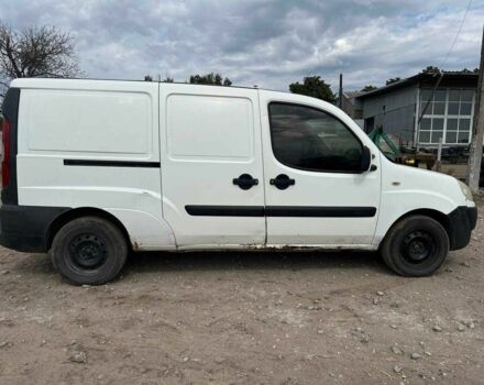 Белый Фиат Добло, объемом двигателя 1.9 л и пробегом 399 тыс. км за 2300 $, фото 5 на Automoto.ua