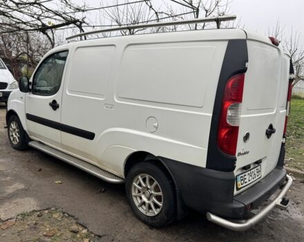 Белый Фиат Добло, объемом двигателя 1.9 л и пробегом 255 тыс. км за 5100 $, фото 3 на Automoto.ua