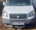 Белый Фиат Добло, объемом двигателя 1.9 л и пробегом 300 тыс. км за 3000 $, фото 1 на Automoto.ua