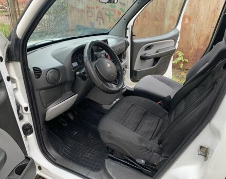 Білий Фіат Добло, об'ємом двигуна 1.3 л та пробігом 221 тис. км за 4999 $, фото 5 на Automoto.ua
