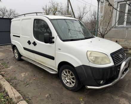 Белый Фиат Добло, объемом двигателя 1.9 л и пробегом 255 тыс. км за 5100 $, фото 2 на Automoto.ua