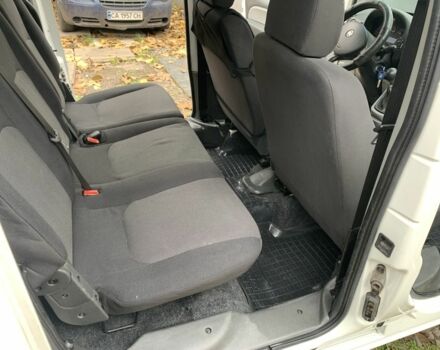 Білий Фіат Добло, об'ємом двигуна 1.3 л та пробігом 221 тис. км за 4999 $, фото 9 на Automoto.ua