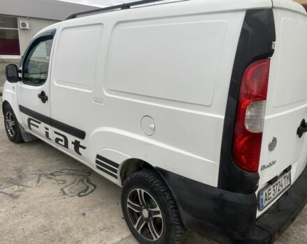 Белый Фиат Добло, объемом двигателя 1.2 л и пробегом 320 тыс. км за 3700 $, фото 6 на Automoto.ua