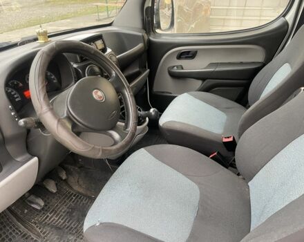 Белый Фиат Добло, объемом двигателя 1.2 л и пробегом 320 тыс. км за 3700 $, фото 11 на Automoto.ua