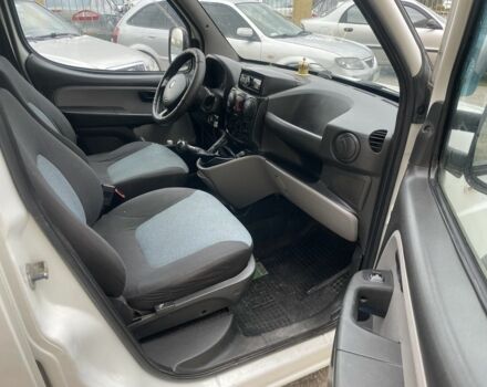 Белый Фиат Добло, объемом двигателя 1.2 л и пробегом 320 тыс. км за 3700 $, фото 10 на Automoto.ua